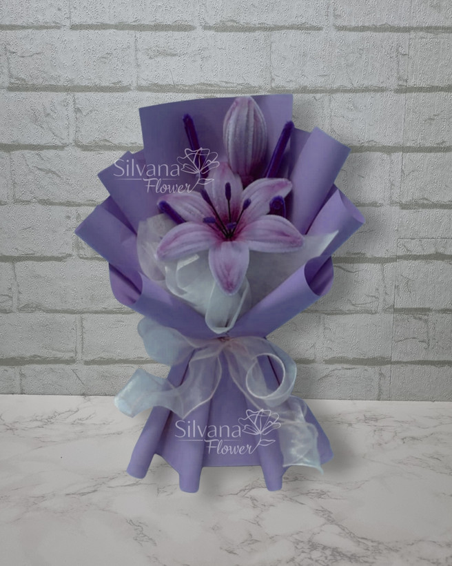 دسته گل لیلیوم (کد ۱۰۱۷)